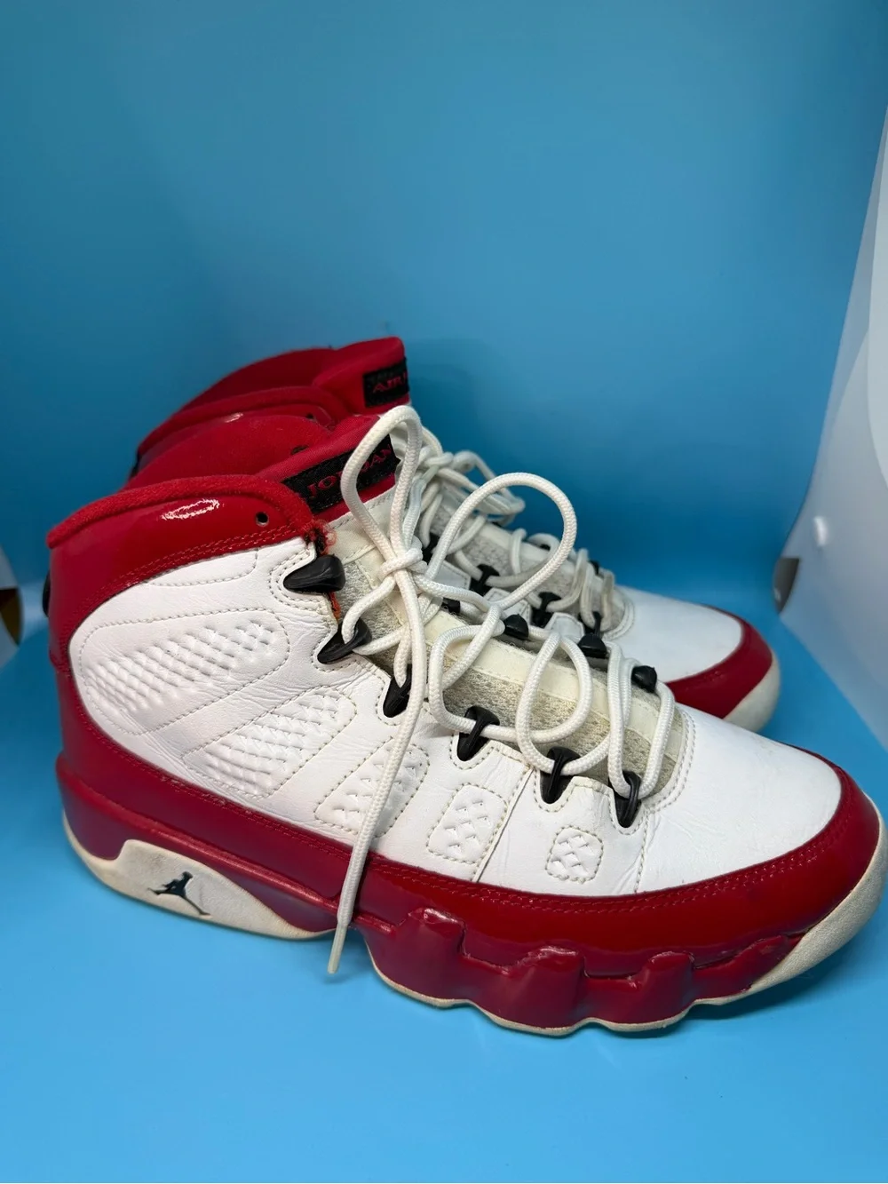 Jordan Kids Basketball Sneakers in White and Red